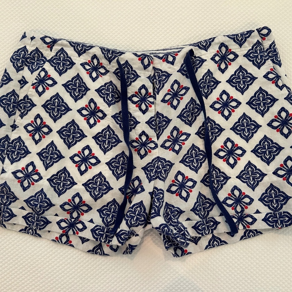 Vineyard Vines shorts
